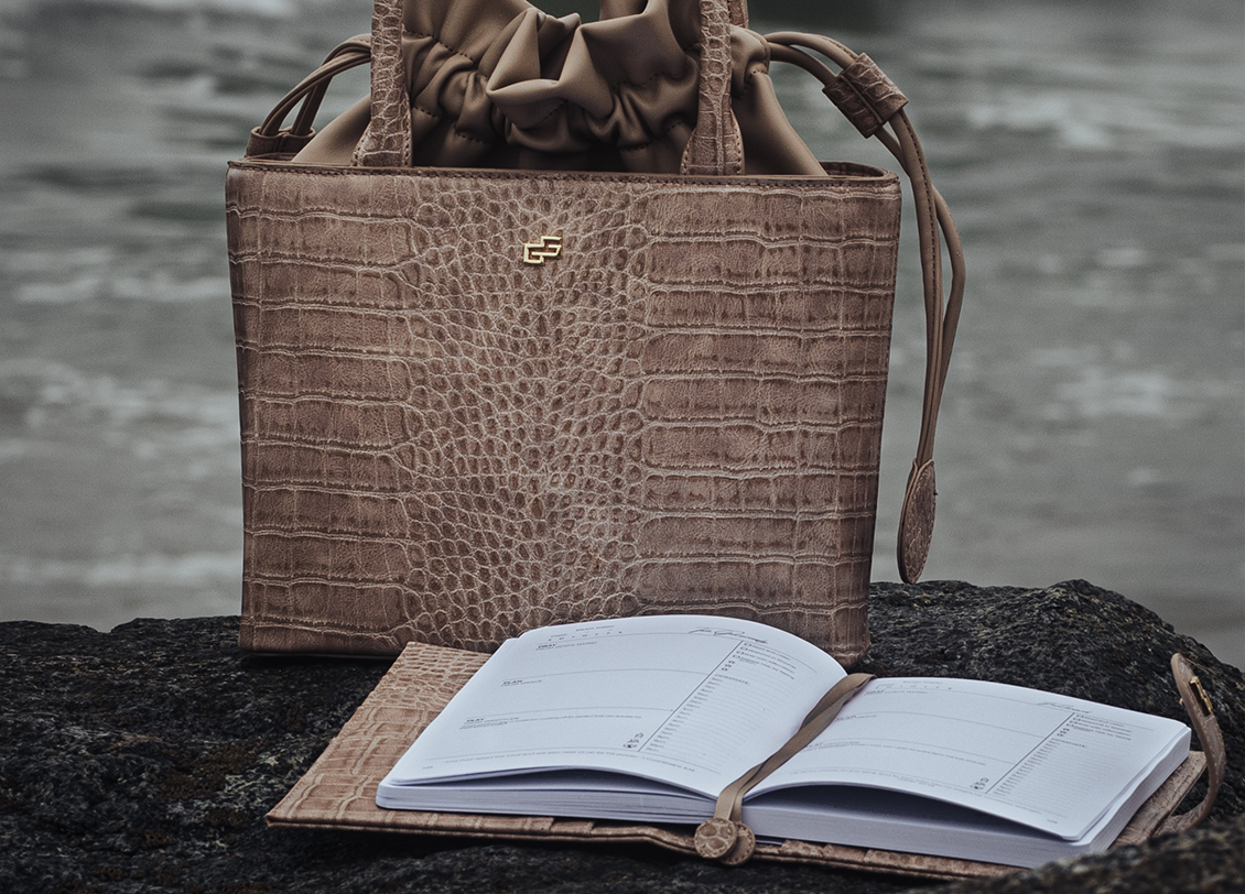 Beige Croco Planner and Purse Set - Chic Taupe Wallet Tote Bundle - Christian Daily Planner